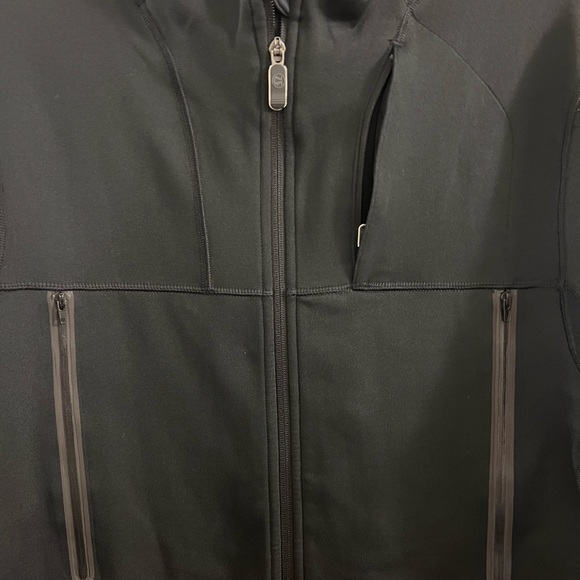 Lululemon Men’s Performance Knit Jacket - Picture 3 of 5